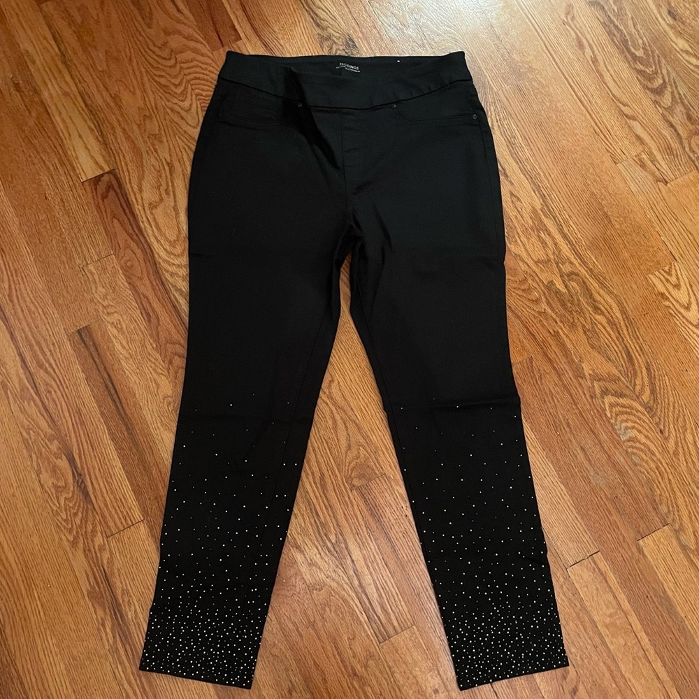 NWOT Chico’s Rhinestone Jeggings